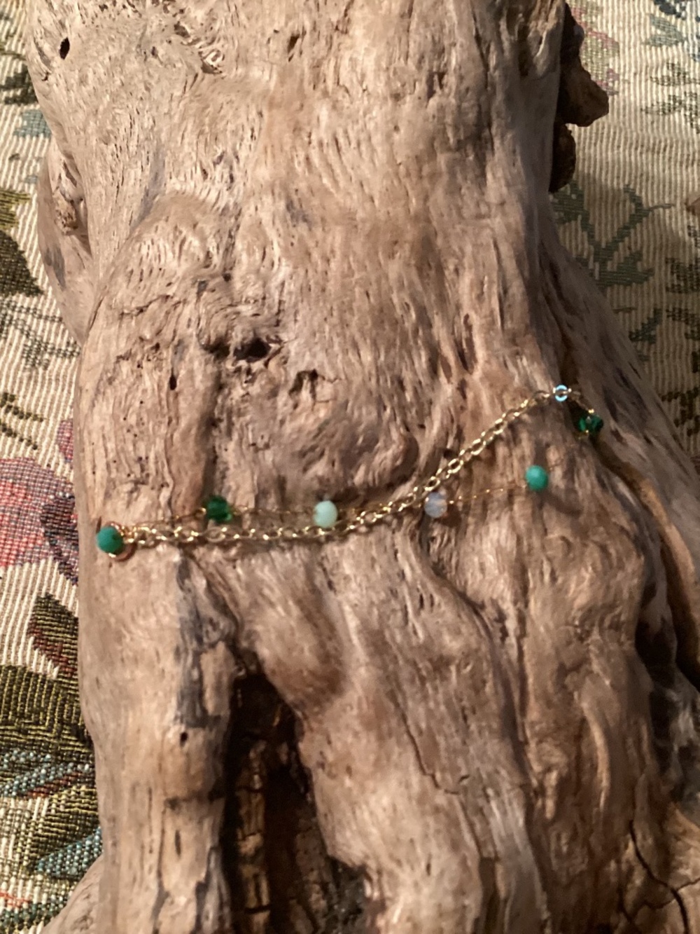 Gold Nose Stud Bridge / Green Crystal Bead Chain